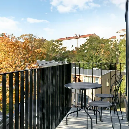 Avanti Apartment Hotel-3